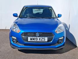 Suzuki Swift Photo 2