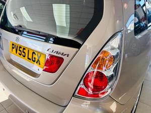 Suzuki Liana Photo 20