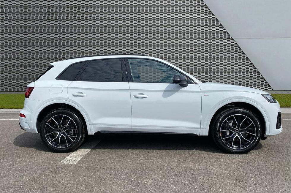Audi Q5 Photo at-d9ed035a9f3d4605a756d470137c33ec.jpg