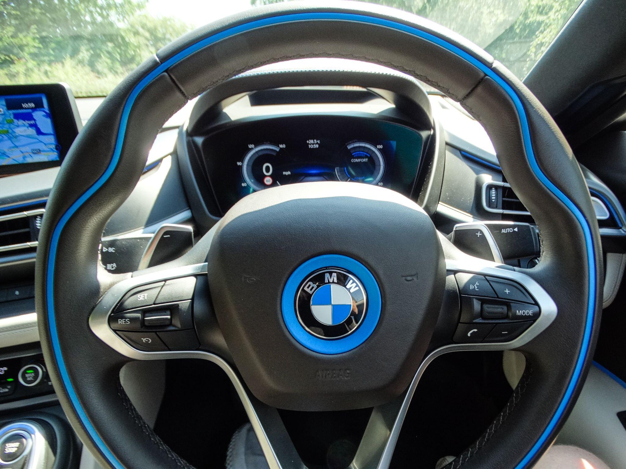 BMW i8 1.5 7.1kWh Auto 4WD Euro 6 (s/s) 2dr — photo 11