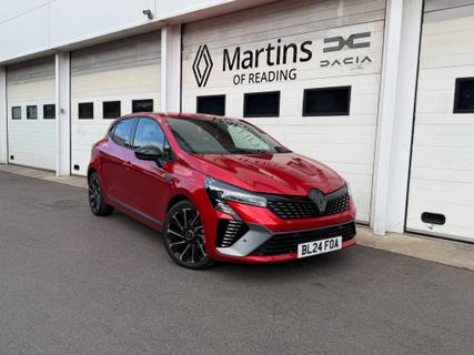 Used 2024 Renault Clio 1.6 E-TECH esprit Alpine Auto Euro 6 (s/s) 5dr at Martins Group