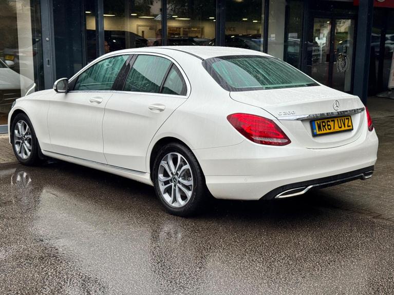 Used Mercedes-Benz C Class WR67UVZ 4