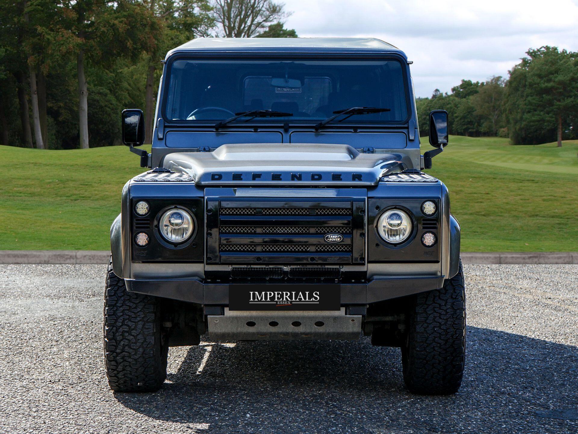 Land Rover Defender 110 2.2 TDCi XS Utility Wagon 4WD MWB Euro 5 5dr — photo 10
