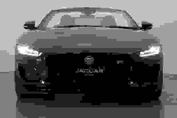 Jaguar F-Type Photo at-da3cb1c14c944cdf9a5fdcd31a16142d.jpg