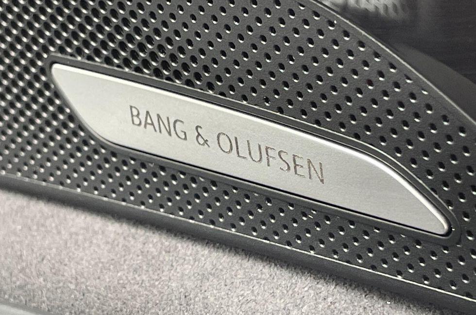Audi Q5 Photo at-da44b1f886f5477f9ff56e591ce17fce.jpg