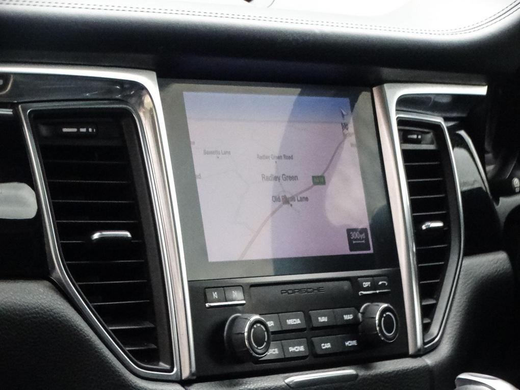 Used Porsche Macan GY67RYF 13