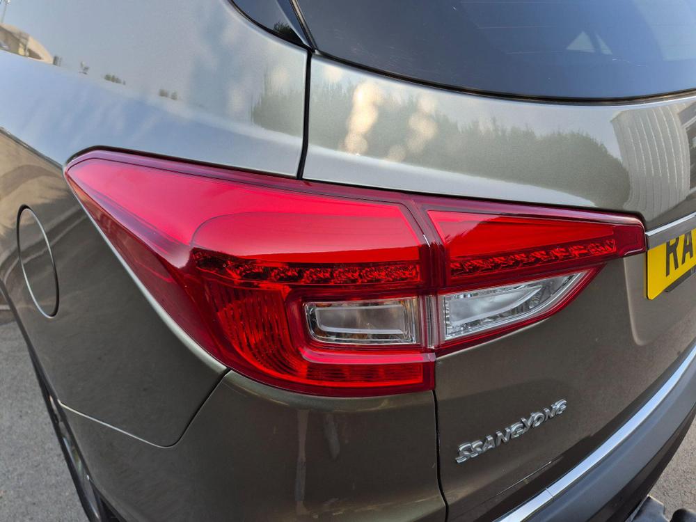 SsangYong Rexton Photo at-da702614d4be42e58e643e5e4e76c999.jpg