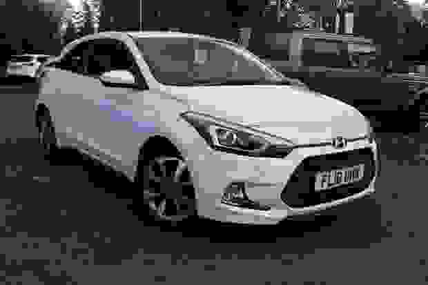 Used 2018 Hyundai i20 1.2 SE Euro 6 3dr White at Duckworth Motor Group