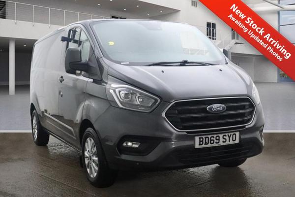 Used 2019 Ford Transit Custom 2.0 300 EcoBlue Limited L2 H1 Euro 6 5dr at Otter Vale Motors