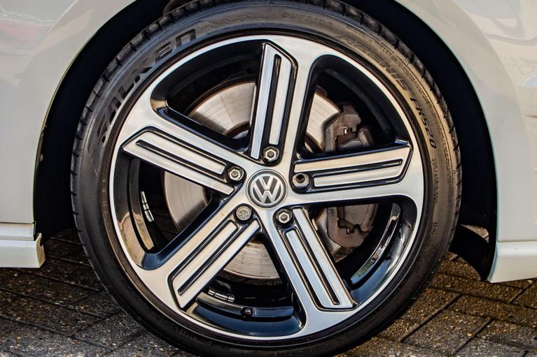 Used Volkswagen Golf DA66WMW 18