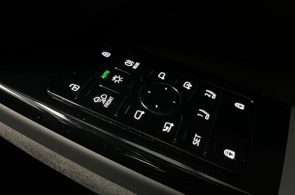 Audi Q6 Photo at-daca6d565c8a4fc0b5f7ff2f0457f9c1.jpg