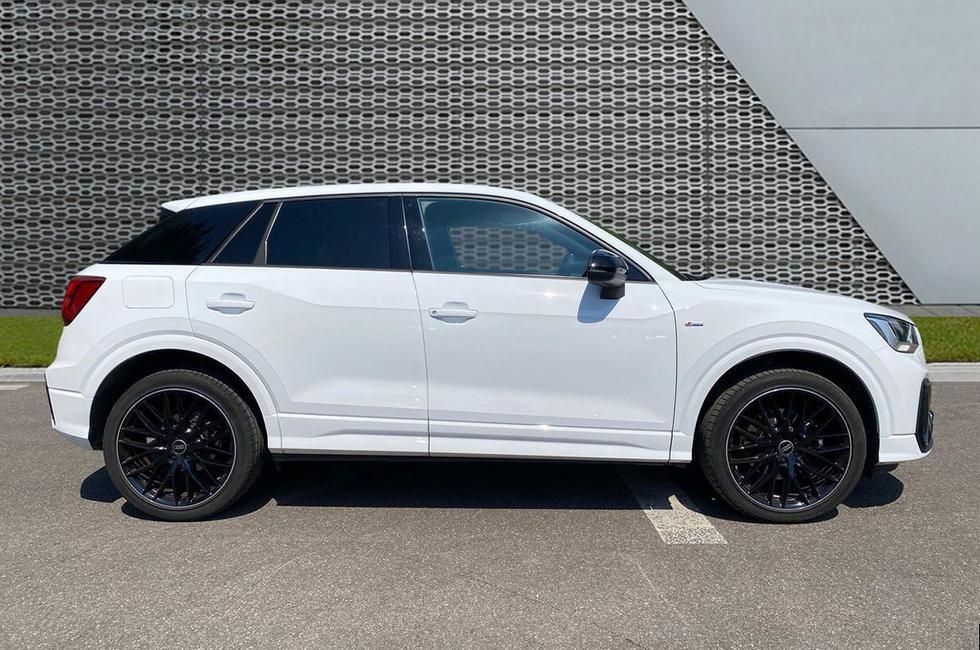 Audi Q2 Photo at-dacc18ae41c344eda2913cf20da102b2.jpg