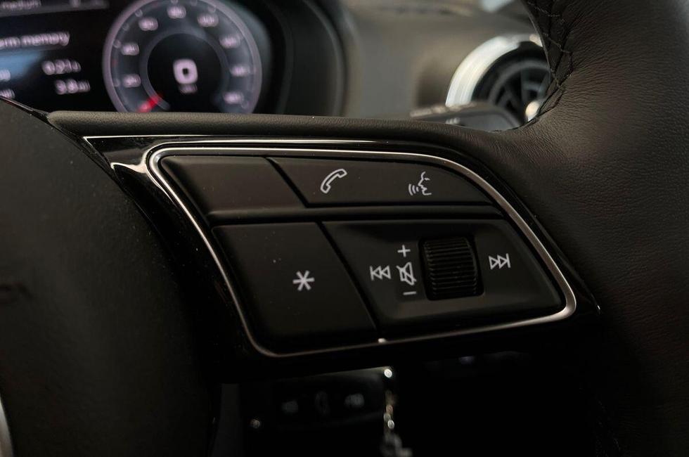 Audi Q2 Photo at-daf75f1c2f3f4a5686e7949b0a8916e6.jpg
