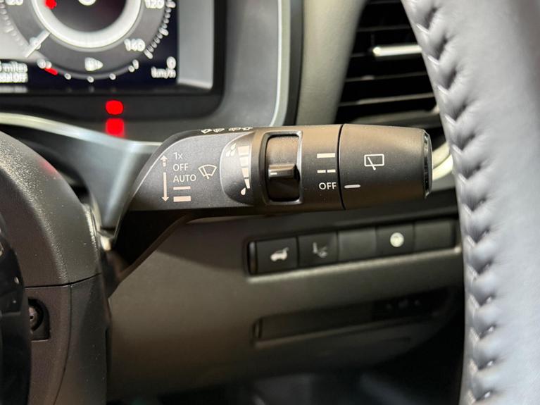 Used Nissan Qashqai WR26UEW 13