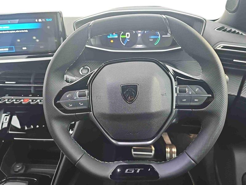 Used Peugeot E-2008 202602109822543 14