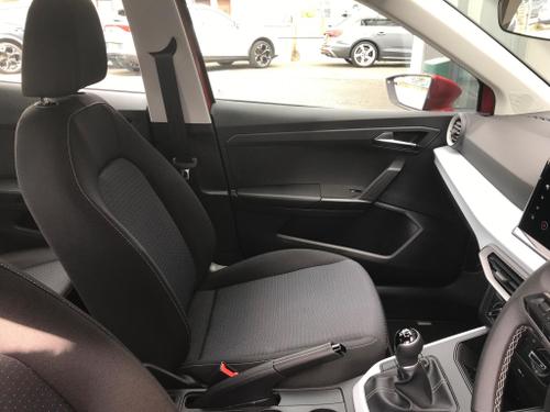 SEAT Arona Photo at-db57bee8e38e44f3a75368d777c026b3.jpg