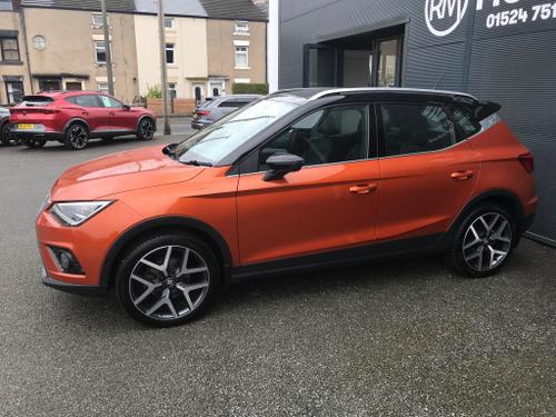 SEAT Arona Photo at-db641c7a3222406ab99b716f68d60b51.jpg