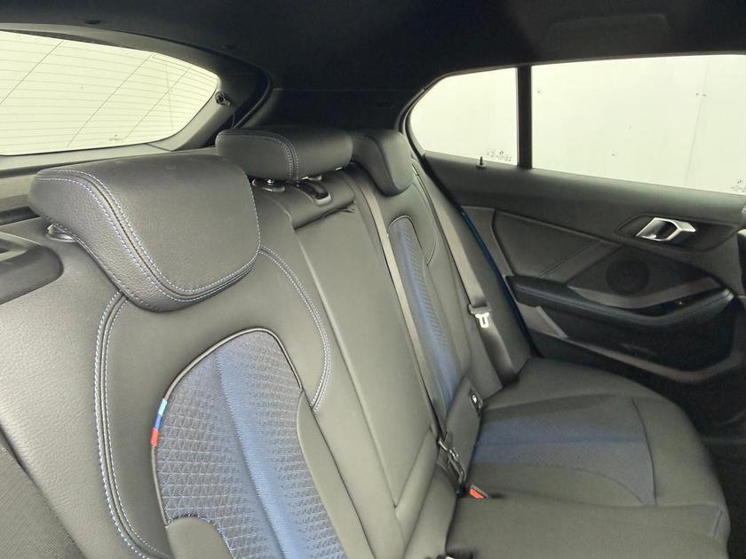 BMW 1 Series Photo at-dba1682b21524596a26759e2f3f949e3.jpg
