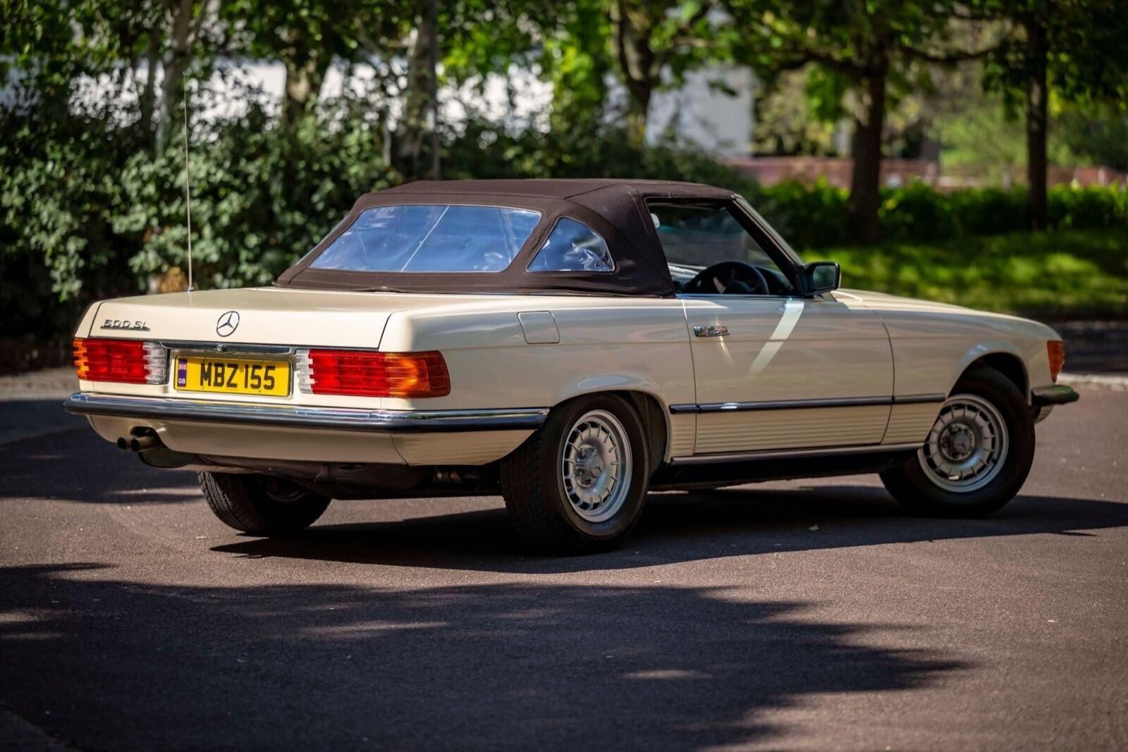 Mercedes-Benz 500 SL — photo 10