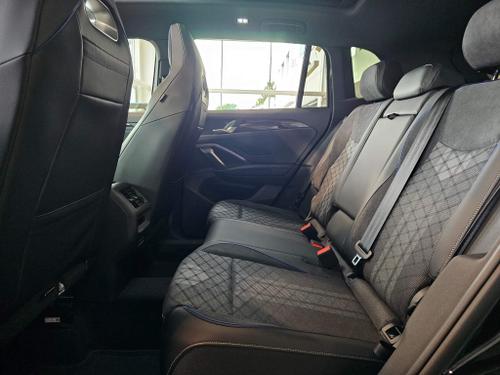 Used ~ Volkswagen Tiguan 2.0 TDI R-Line DSG Euro 6 5dr £42,995 10 