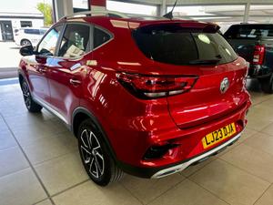 MG MG ZS Photo 3