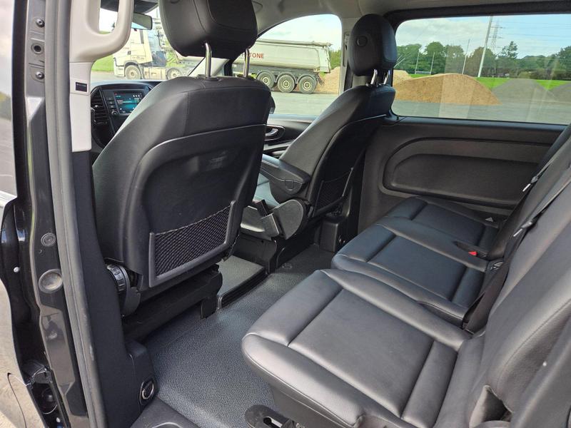 Mercedes-Benz Vito Photo at-dc119ea2ce6946f1b598bed719cb10a4.jpg