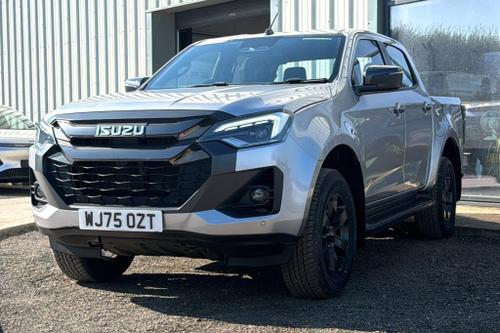 Isuzu D-MAX Photo at-dc18de16b3184c53971978027c8294f0.jpg