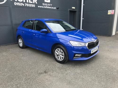 Skoda Fabia Photo at-dc506761606844daa0d98d03c35ee21b.jpg