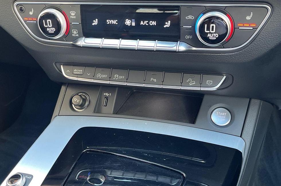 Audi Q5 Photo at-dc9d50bdf29a4bcfa43b9aff698ce6f7.jpg