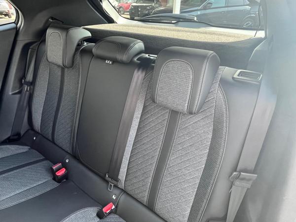 Used Peugeot E-2008 ME24FXO 8