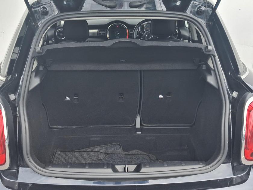 MINI Hatch Photo at-dcae69aef7ac449595005dff4ee816a4.jpg