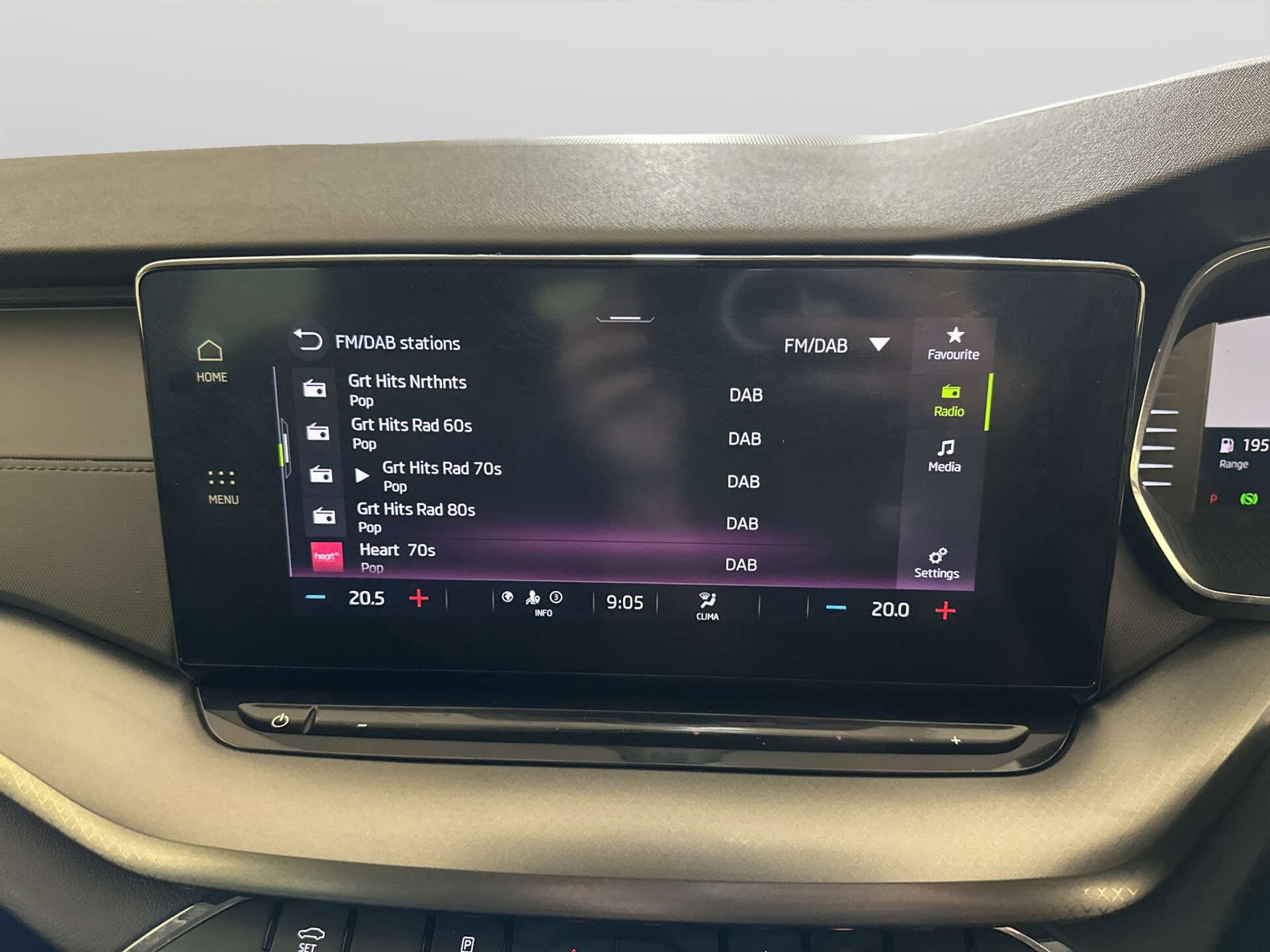 2023 Skoda Octavia thumbnail 24