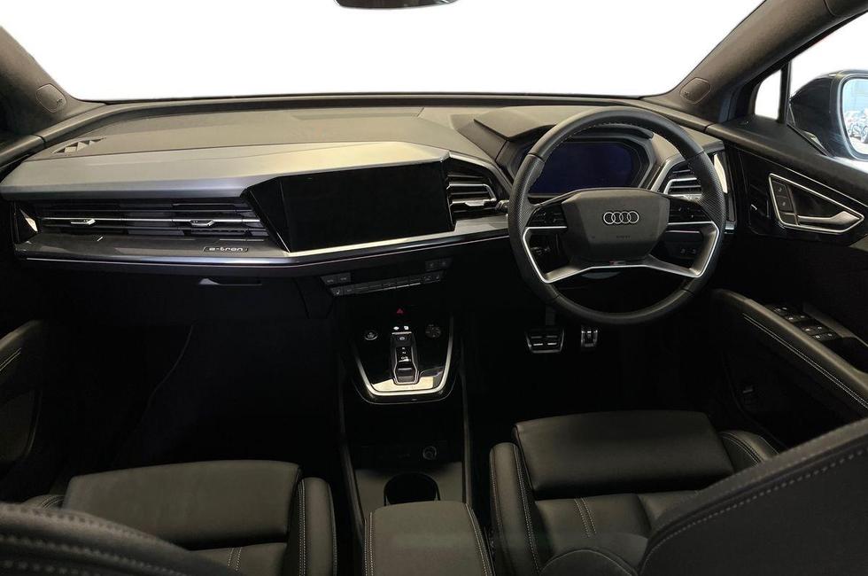Audi Q4 Photo at-dce28e9d7c364934ba7a5286c3a80701.jpg