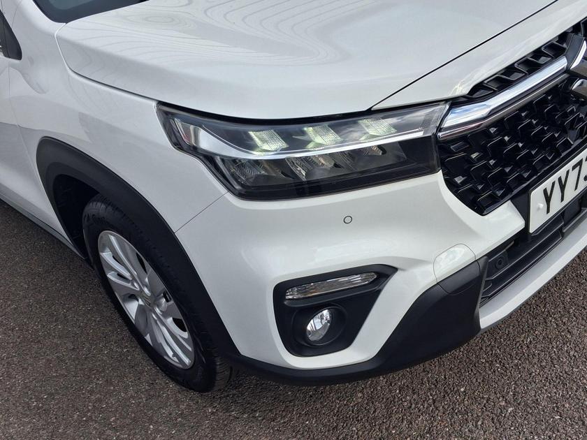 Suzuki S-Cross Photo at-dce3ac0e42814b8eba3e5e8e233f5c4c.jpg