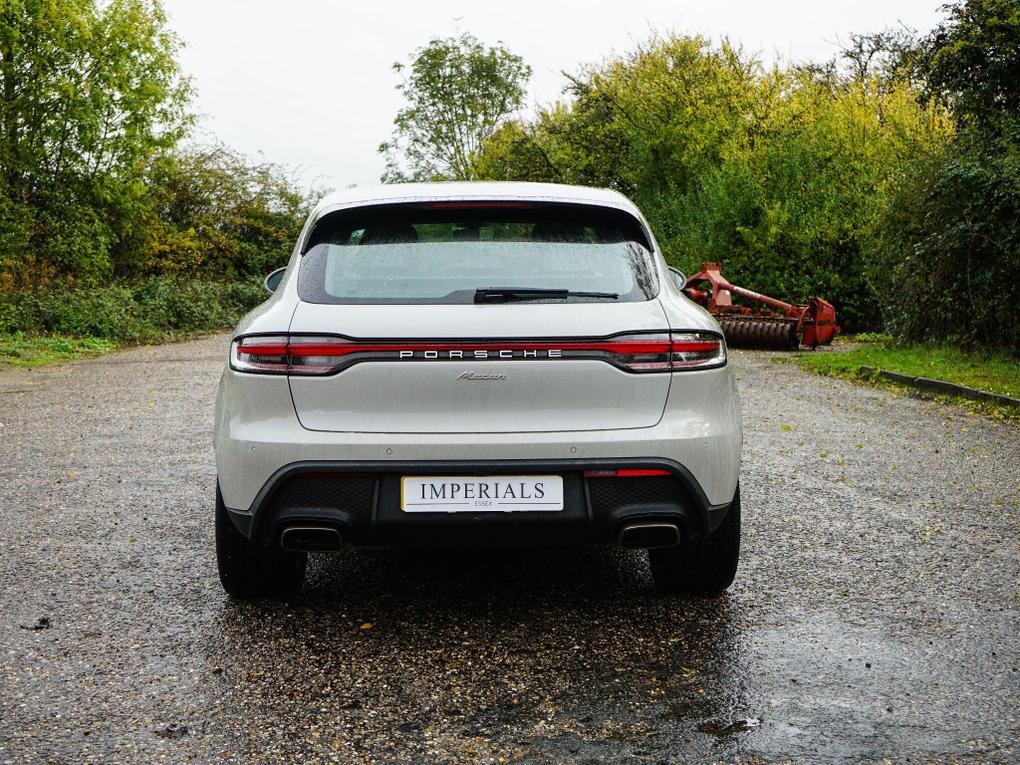Used Porsche Macan LX72PFK 11