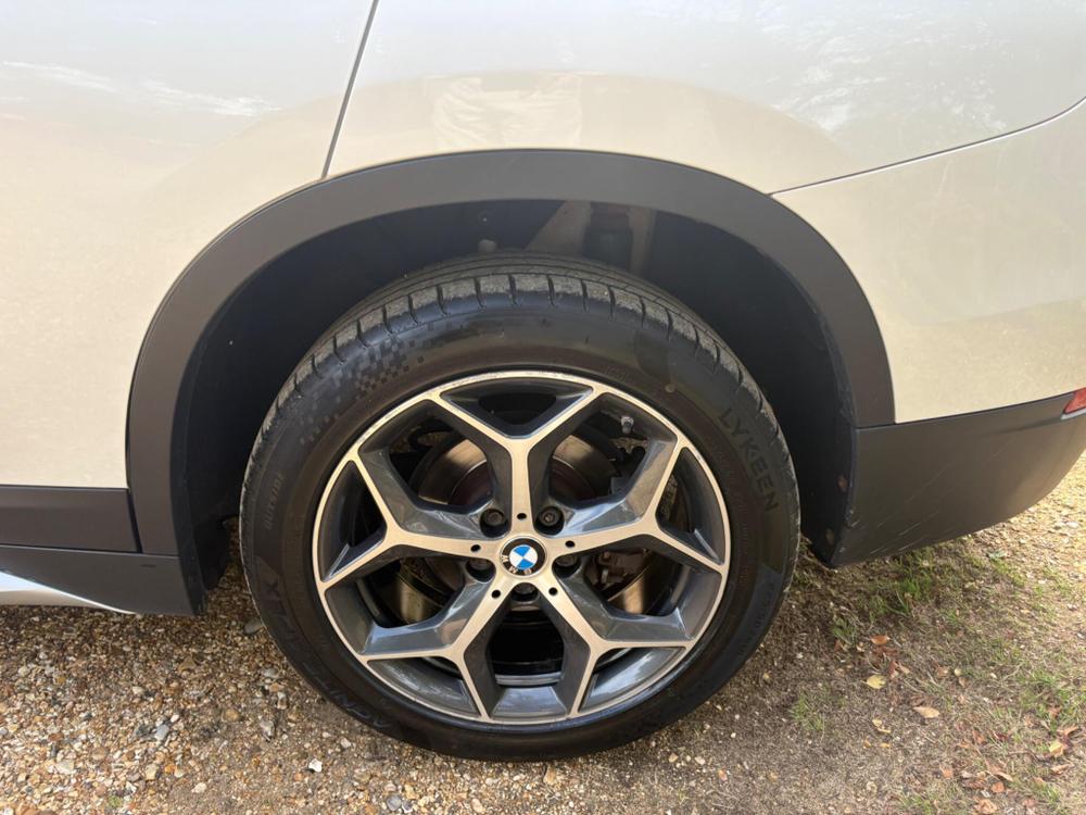 BMW X1 Photo at-dd1223ee77864b92ba96c046dce50ef8.jpg