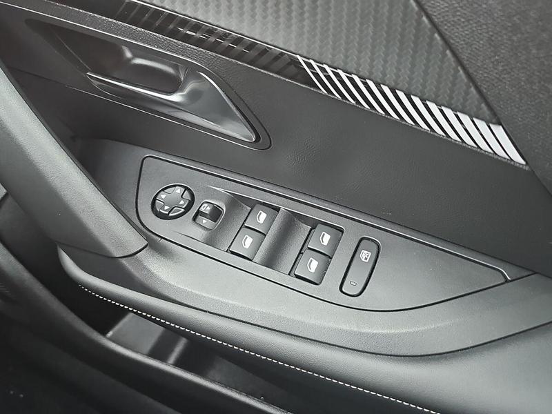 Used Peugeot 2008 GY24FKS 24