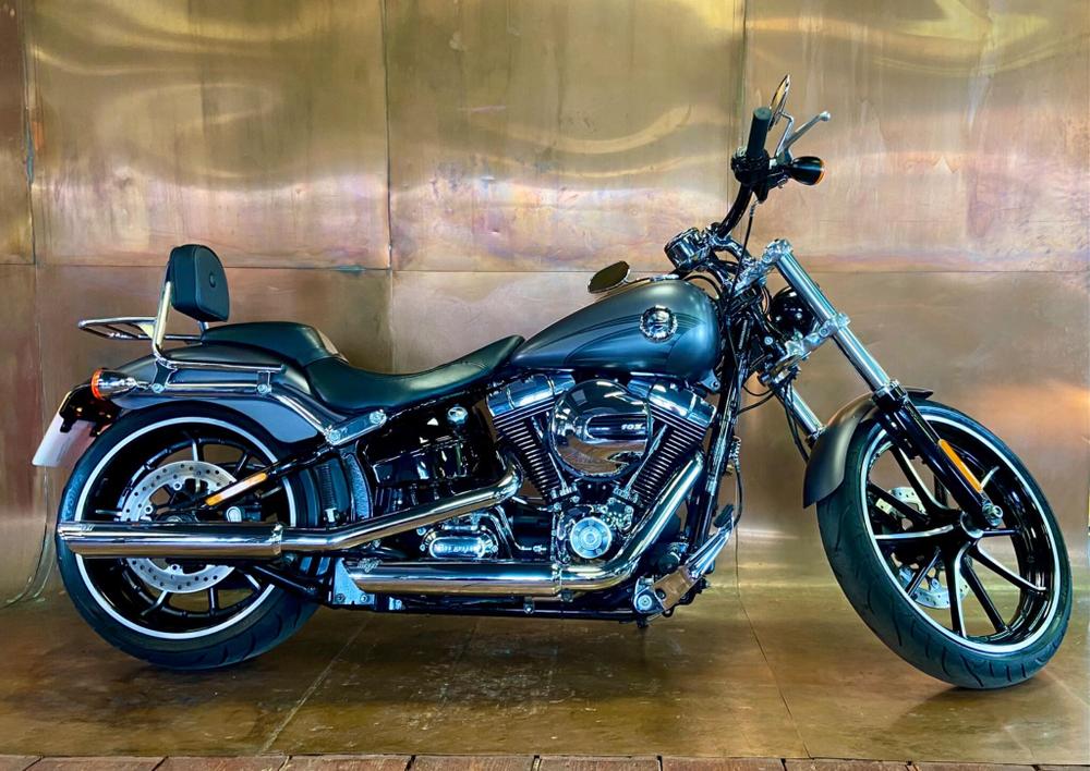 Harley-Davidson Softail Photo at-dd2596ef51cb41c798a16e2068906bb1.jpg