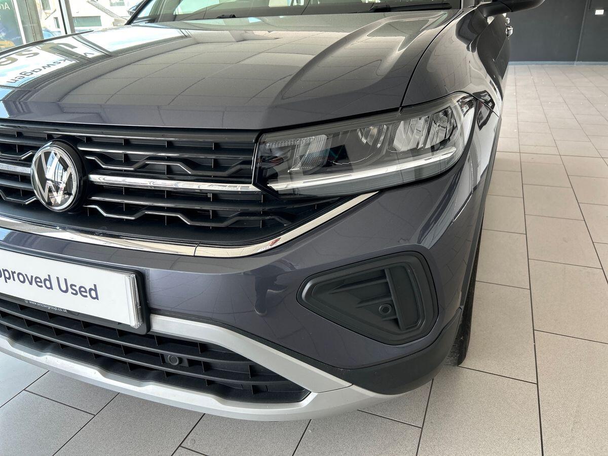Volkswagen T-cross Photo at-dd31aec5a8204d20ab00b7c8192e6be7.jpg