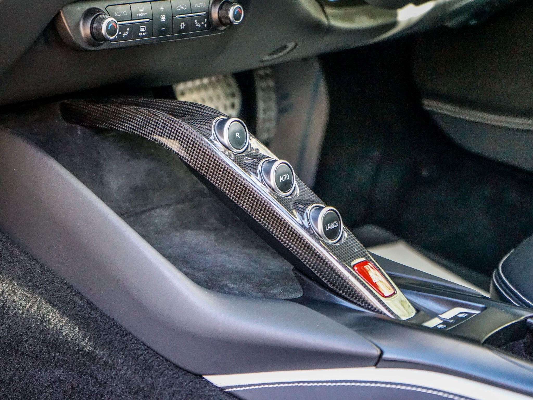 Ferrari 812 Superfast 6.5 V12 F1 DCT Euro 6 (s/s) 2dr — photo 19