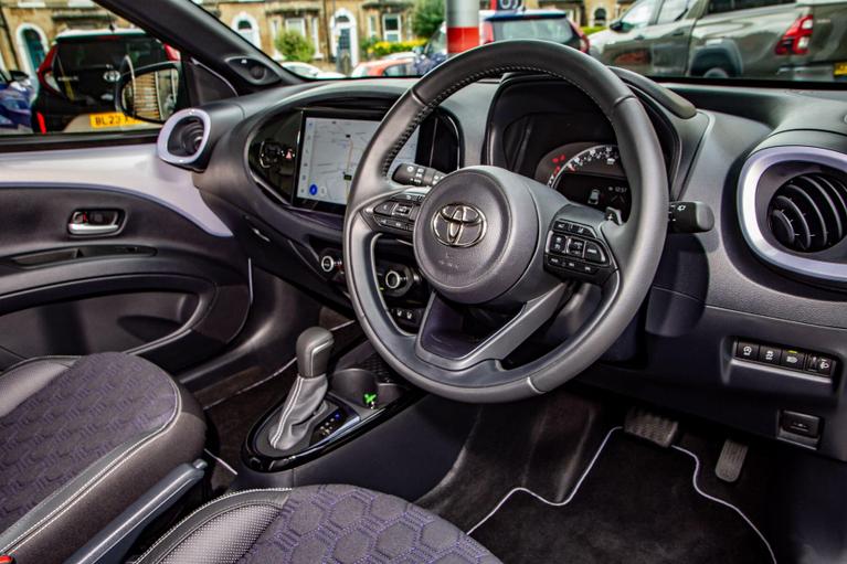 Used Toyota Aygo X YA25VZO 14