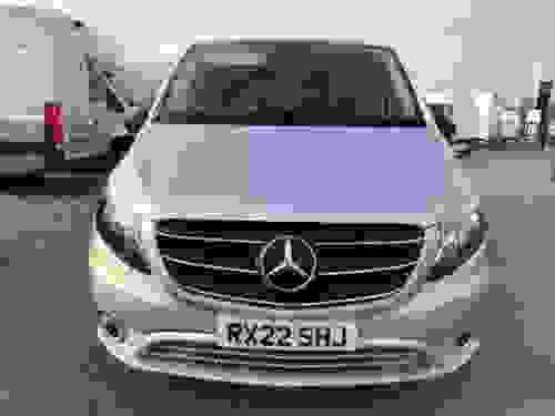 Mercedes-Benz Vito Photo at-ddb4793787e549dbafcc7a70cae37ae8.jpg