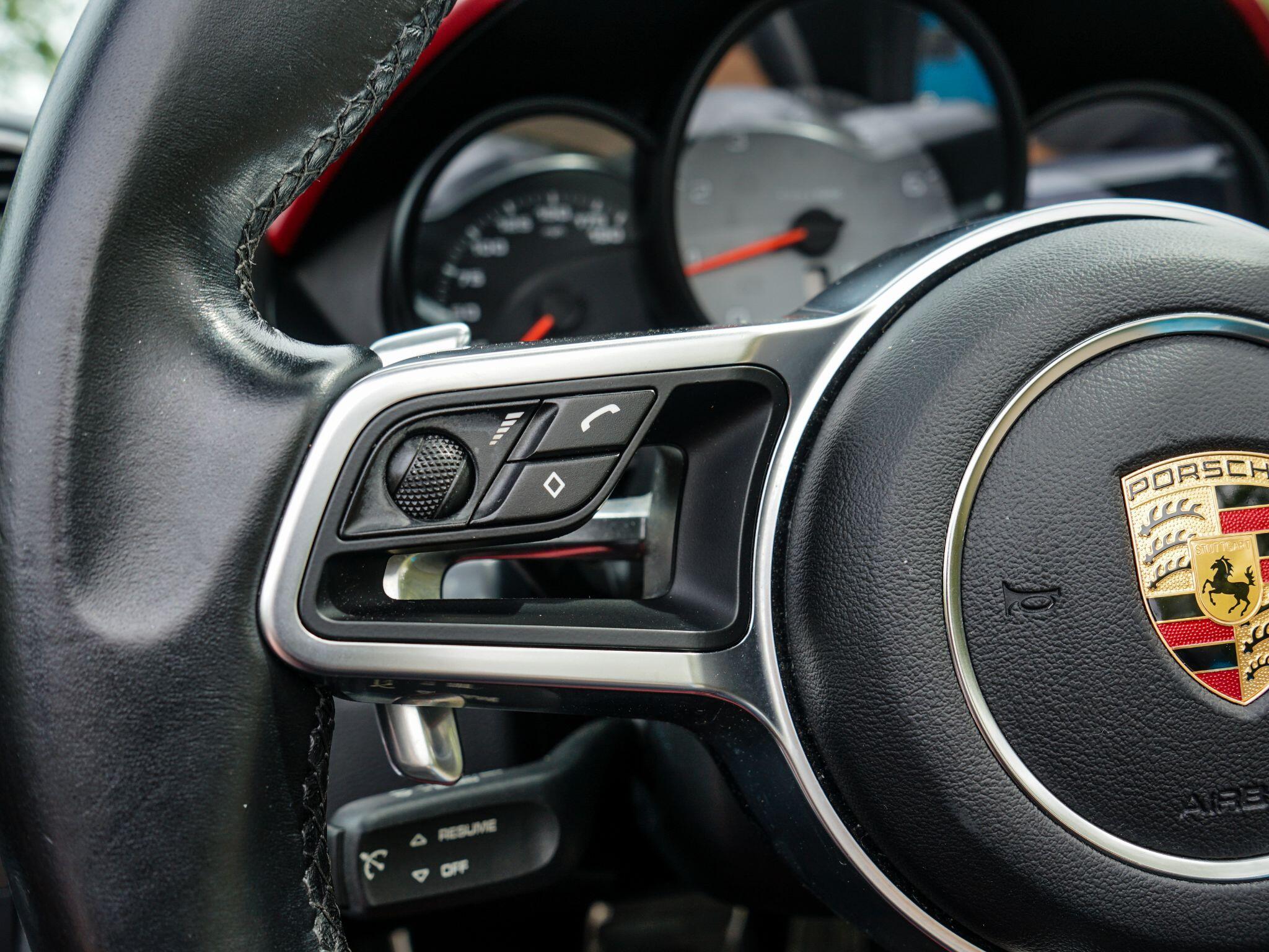 Porsche 718 Boxster 2.5T S Convertible 2dr Petrol PDK Euro 6 (s/s) (350 ps) — photo 31
