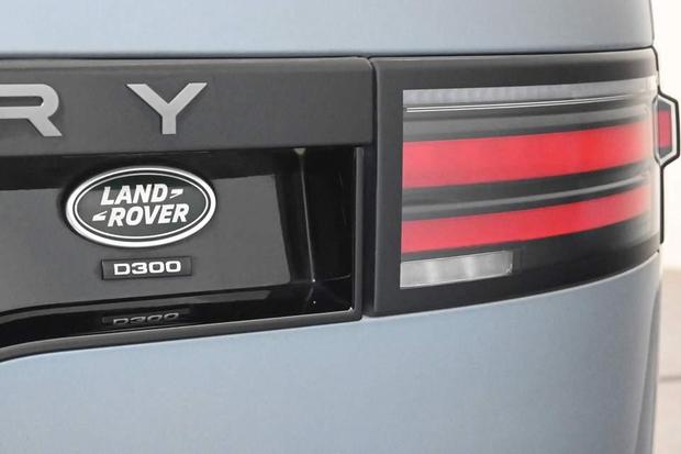 Land Rover DISCOVERY Photo at-dddbc25266ad4628b8ad6a1623c52083.jpg