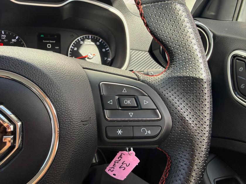MG MG ZS Photo at-ddde99903b5e470f833dc16d12bfac17.jpg