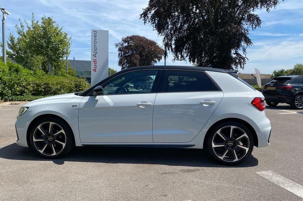 Audi A1 Photo at-ddead5a373e745b5be6ee1a3a2cac623.jpg