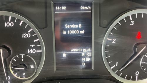 Mercedes-Benz Vito Photo at-ddeb6160266a4f7abf87318e056ba90a.jpg