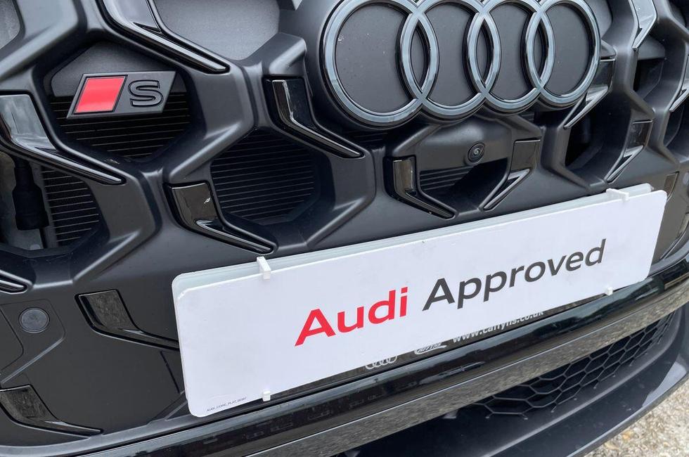 Audi Q5 Photo at-ddff2267e31346f3b1d675b8d0304db5.jpg