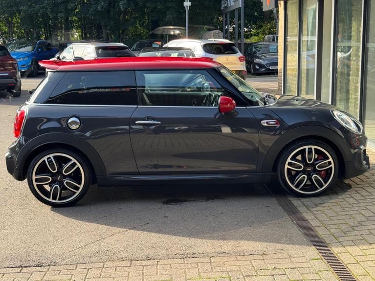 Used MINI Hatch YD16YAN 9