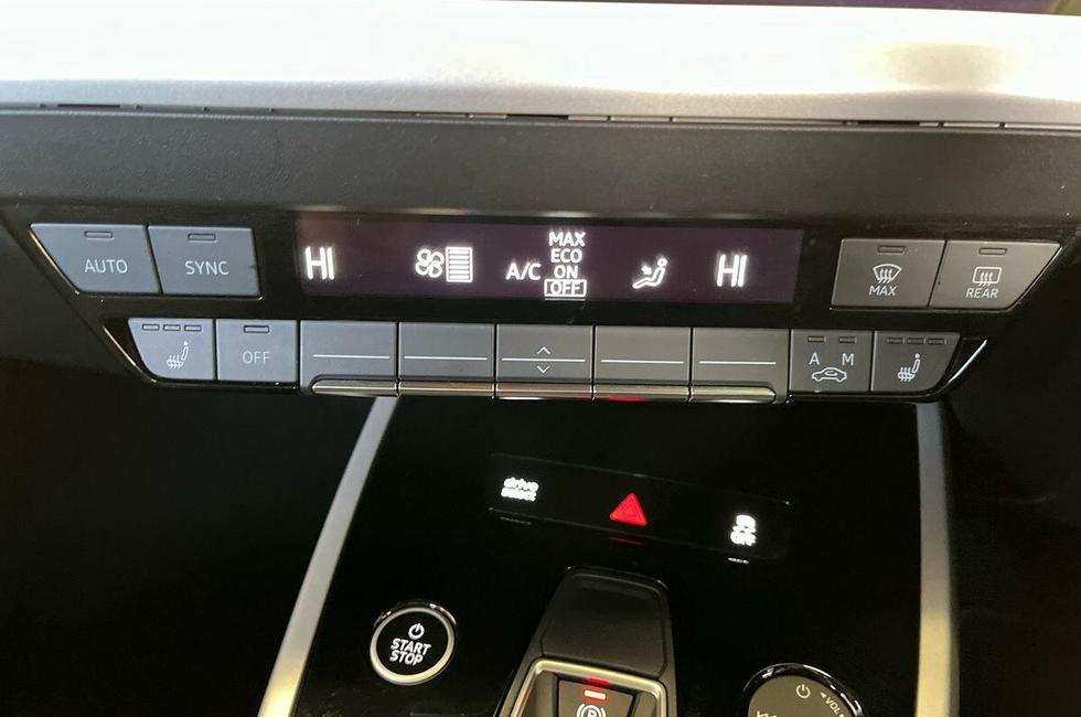 Audi Q4 Photo at-de3421e65e5c4b0fa84f89d2ff9be2d9.jpg